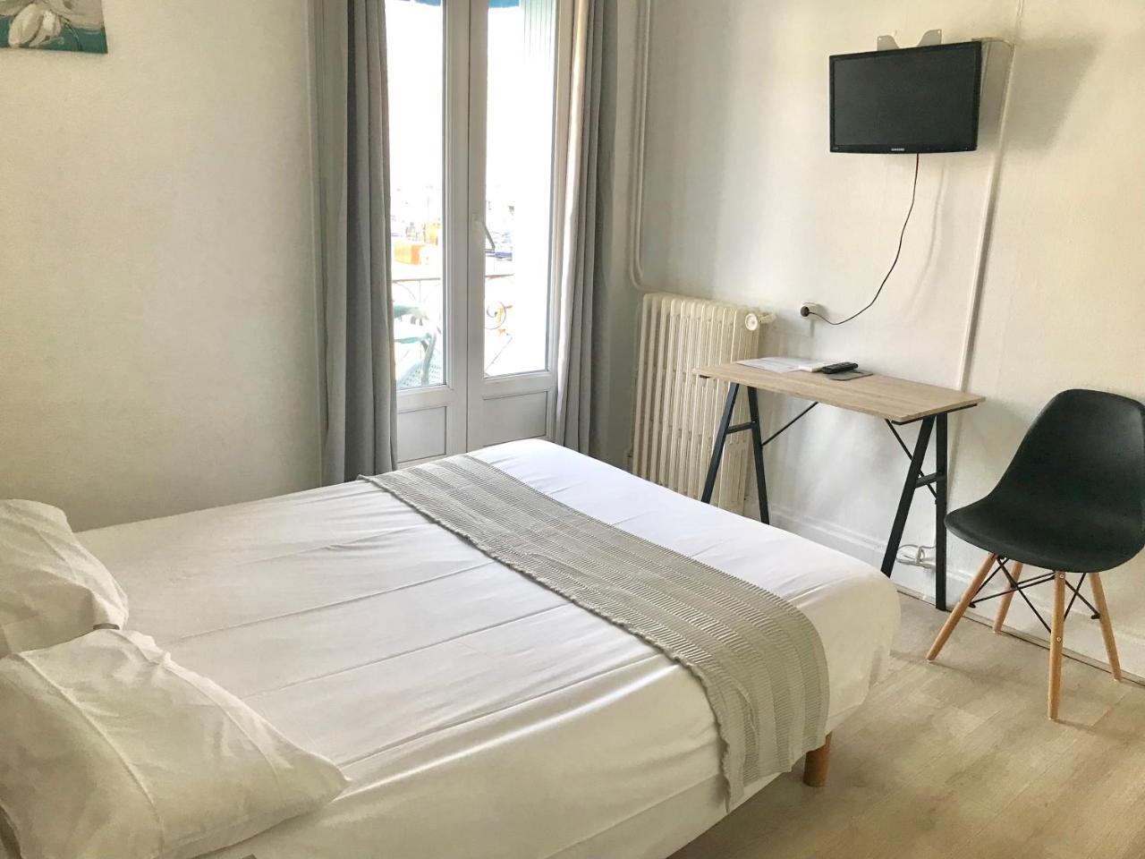 Hotel De La Poste Ганж Экстерьер фото
